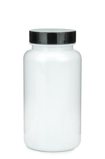 PET fľaša biela 200 ml 7 oz 45/400 s čiernym skrutkovacím uzáverom 45/400 s EPE vložkou