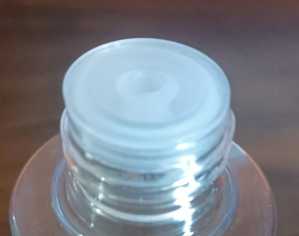 PET fľaša AIDA 125 ml číra s uzáverom 24/410 biela lesklá so zátkou s otvorom 3 mm