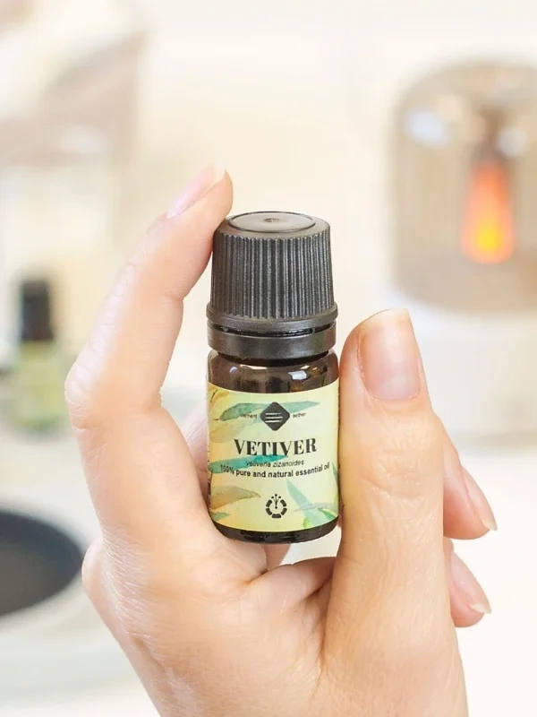 Vetiver esenciálny olej 5 ml 3