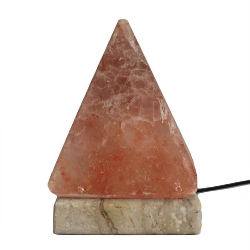 Pyramídová soľná lampa