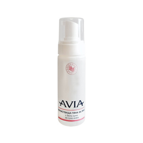 Čistiaca pena na tvár s bielym ílom pre suchú pleť, Avia, 150 ml